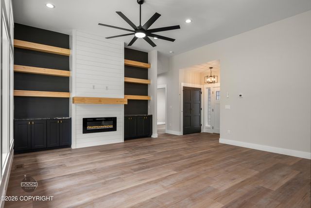 6119 N Radiant Dawn Circle, Wasilla, AK 99654