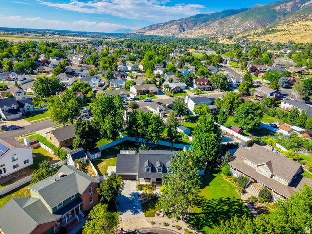 1786 N COUNTRY CIR, Centerville, UT 84014