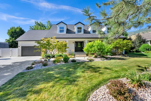 1786 N COUNTRY CIR, Centerville, UT 84014