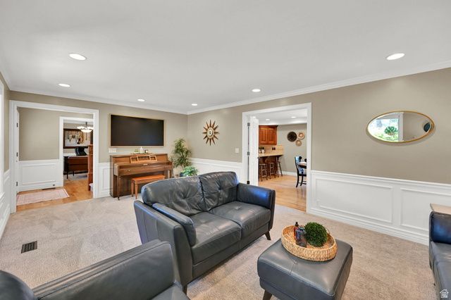 1786 N COUNTRY CIR, Centerville, UT 84014