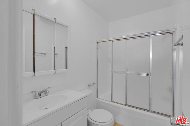 3346 S Canfield Avenue, Los Angeles, CA 90034