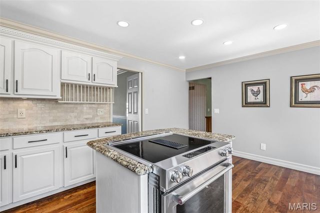 4832 Balmy Bay Court, St Louis, MO 63128