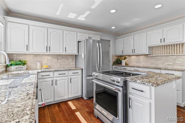 4832 Balmy Bay Court, St Louis, MO 63128