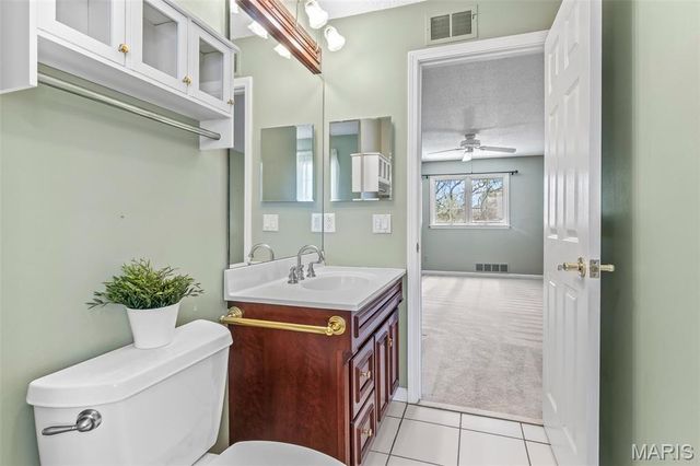 4832 Balmy Bay Court, St Louis, MO 63128