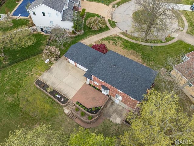 4832 Balmy Bay Court, St Louis, MO 63128