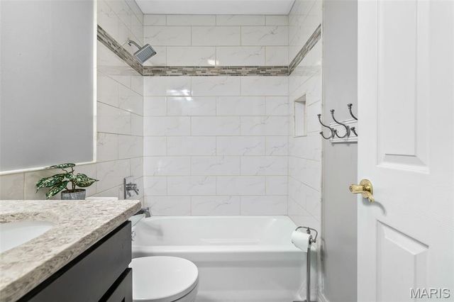 4832 Balmy Bay Court, St Louis, MO 63128