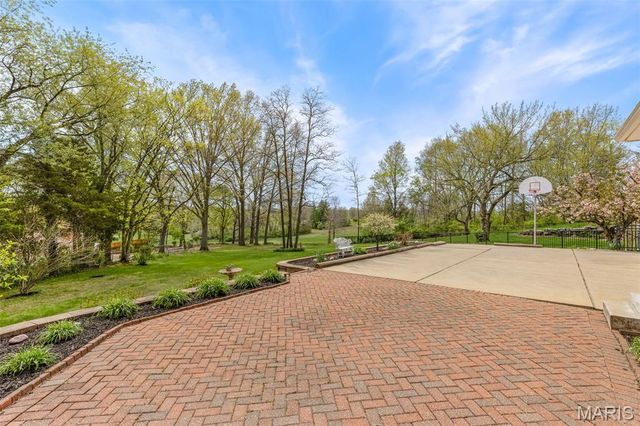 4832 Balmy Bay Court, St Louis, MO 63128