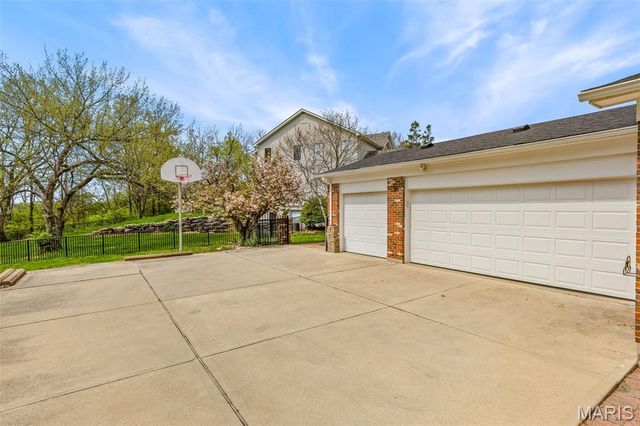 4832 Balmy Bay Court, St Louis, MO 63128