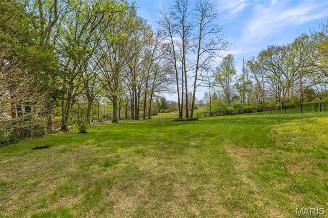 4832 Balmy Bay Court, St Louis, MO 63128