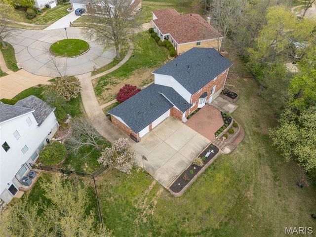 4832 Balmy Bay Court, St Louis, MO 63128