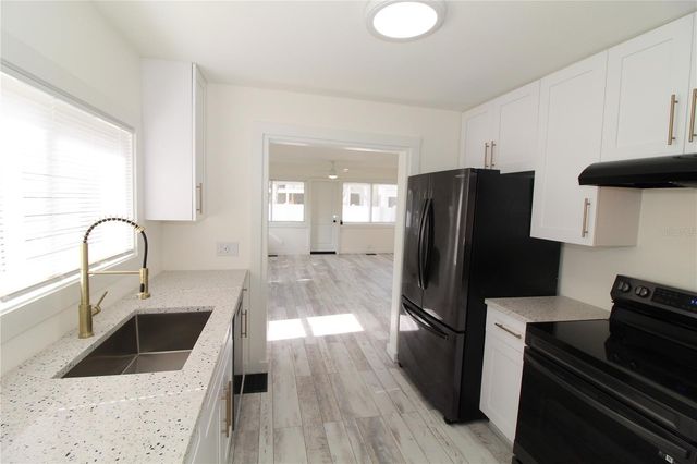 5235 CALLE DE COSTA RICA, Sarasota, FL 34242