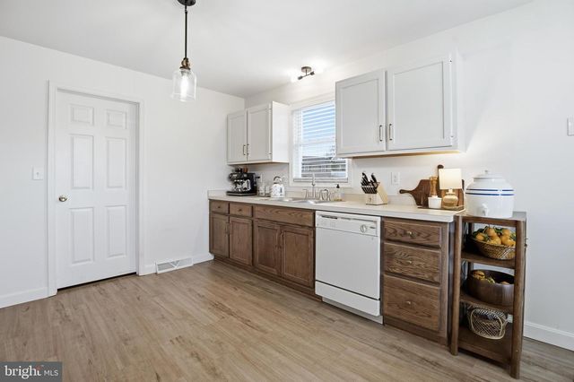 13 OVERLOOK LN, Newmanstown, PA 17073