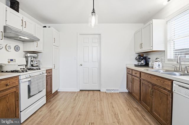 13 OVERLOOK LN, Newmanstown, PA 17073