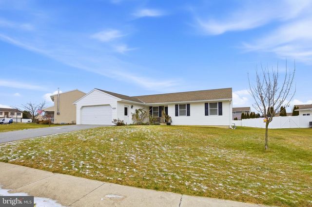 13 OVERLOOK LN, Newmanstown, PA 17073