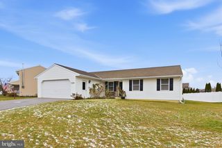 13 OVERLOOK LN, Newmanstown, PA 17073