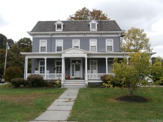 26 Oakland Avenue 2R, Warwick, NY 10990
