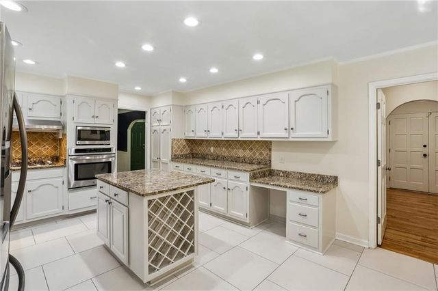 2032 Gunstock Drive, Tucker, GA 30087
