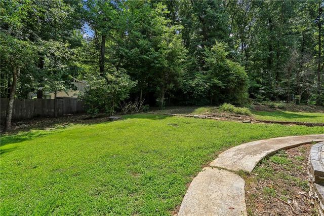 2032 Gunstock Drive, Tucker, GA 30087