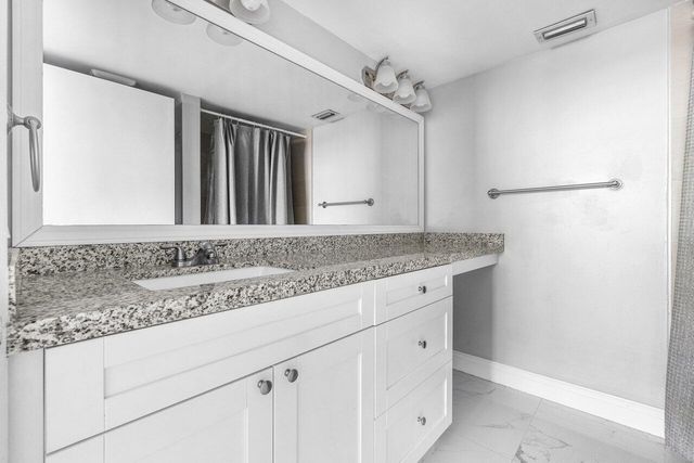 7310 Ashford Place 704, Delray Beach, FL 33446