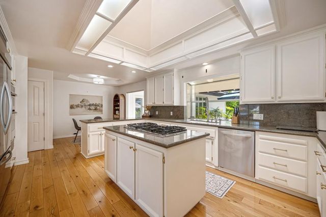 8530 Quail Oaks Dr, Granite Bay, CA 95746