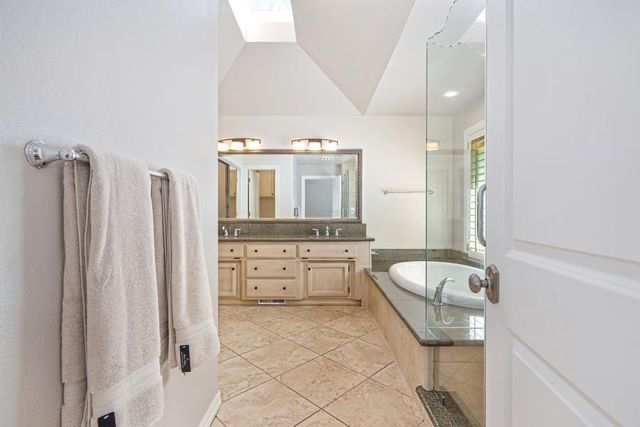 8530 Quail Oaks Dr, Granite Bay, CA 95746