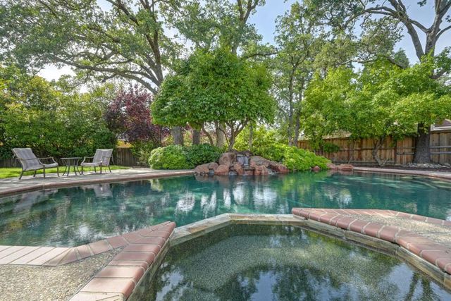 8530 Quail Oaks Dr, Granite Bay, CA 95746