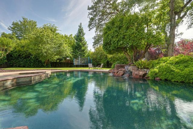 8530 Quail Oaks Dr, Granite Bay, CA 95746