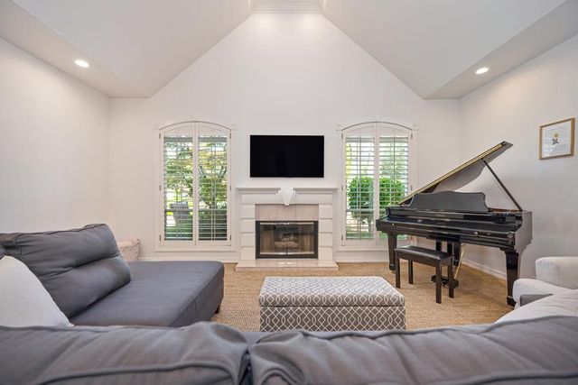 8530 Quail Oaks Dr, Granite Bay, CA 95746
