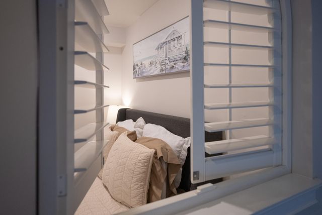 377 King Street Unit 203, Charleston, SC 29401