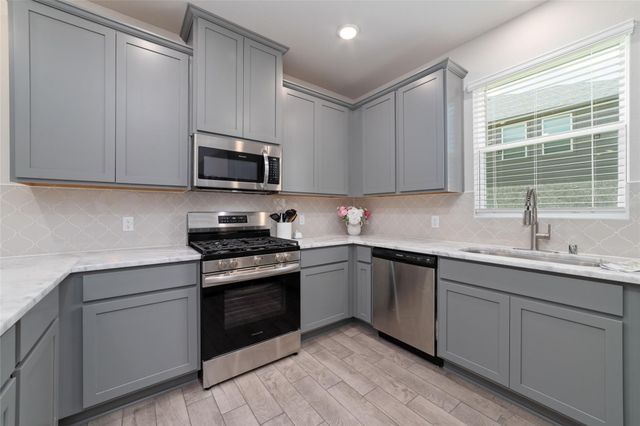 17714 Hattusas Lane, Tomball, TX 77377