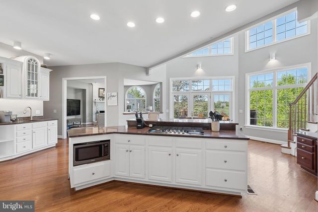9804 PEBBLE BEACH CT, Ijamsville, MD 21754