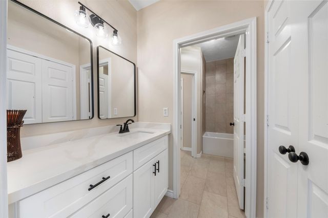 6002 Blackberry Cove Lane, Richmond, TX 77469