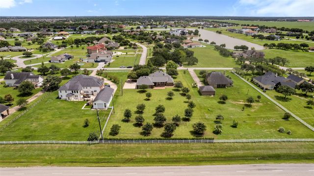 6002 Blackberry Cove Lane, Richmond, TX 77469