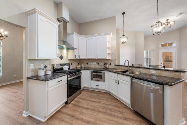 6002 Blackberry Cove Lane, Richmond, TX 77469