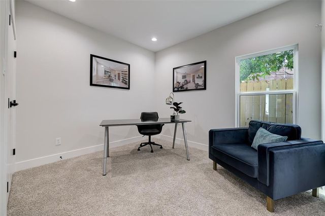 846 Elkhart Street E, Houston, TX 77091