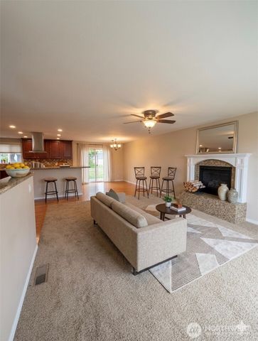 5006 NE 6th Street, Renton, WA 98059