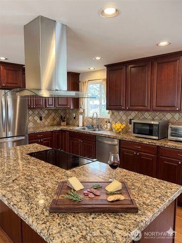 5006 NE 6th Street, Renton, WA 98059