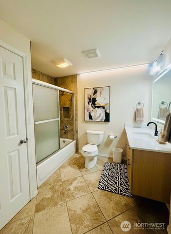 5006 NE 6th Street, Renton, WA 98059