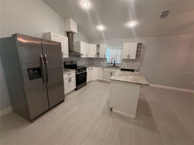 319 AVENUE A NE, Winter Haven, FL 33881