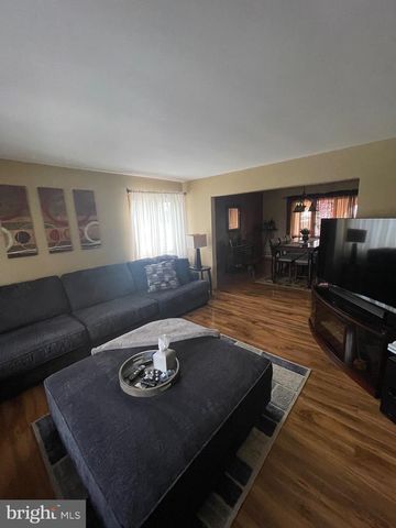 4921 5TH, Altoona, PA 16602