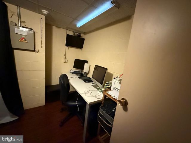 4921 5TH, Altoona, PA 16602