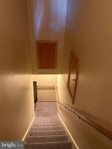 4921 5TH, Altoona, PA 16602