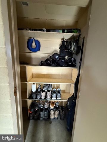 4921 5TH, Altoona, PA 16602