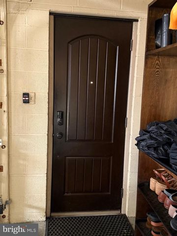 4921 5TH, Altoona, PA 16602