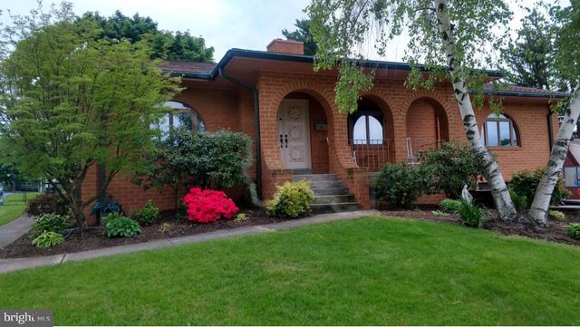 4921 5TH, Altoona, PA 16602