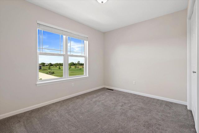 S86W34804 Knoll ROAD, Eagle, WI 53119
