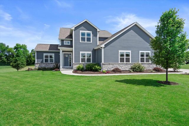 S86W34804 Knoll ROAD, Eagle, WI 53119