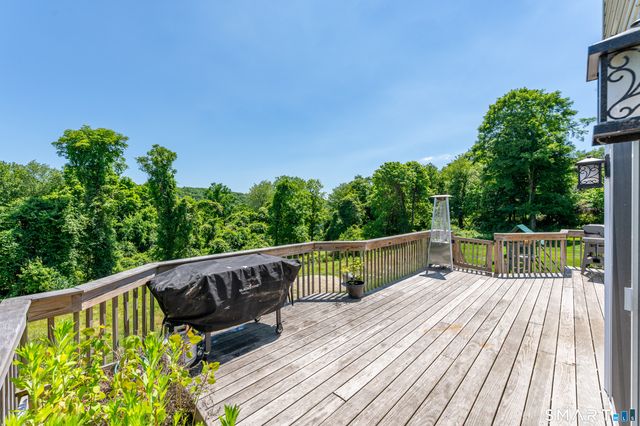 4 Fleetwood Lane, Brookfield, CT 06804