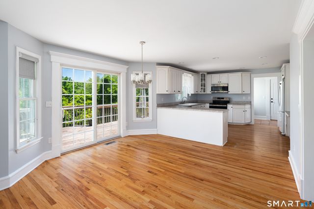 4 Fleetwood Lane, Brookfield, CT 06804