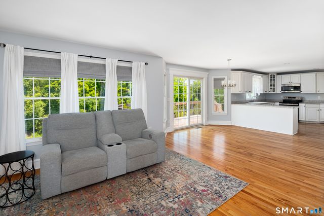 4 Fleetwood Lane, Brookfield, CT 06804